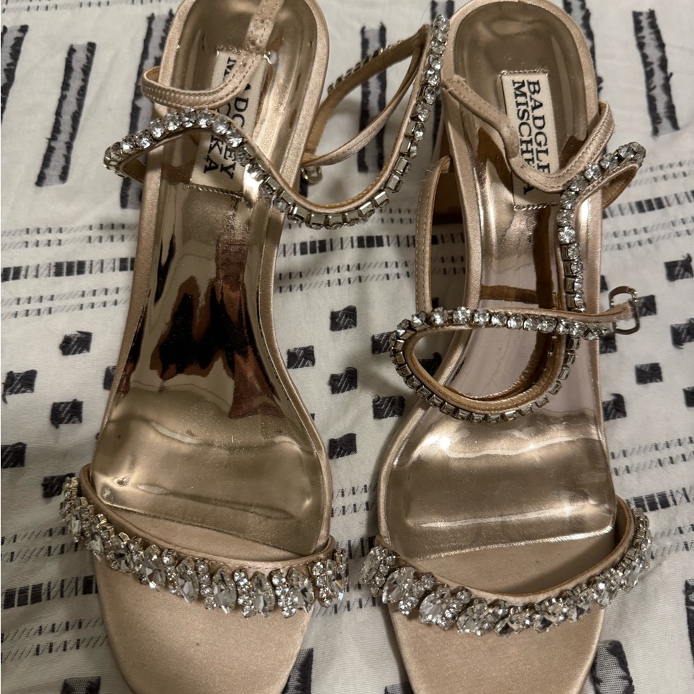 Badgley Mischka - Marilee Block Heel - beautiful and only worn once - size 8